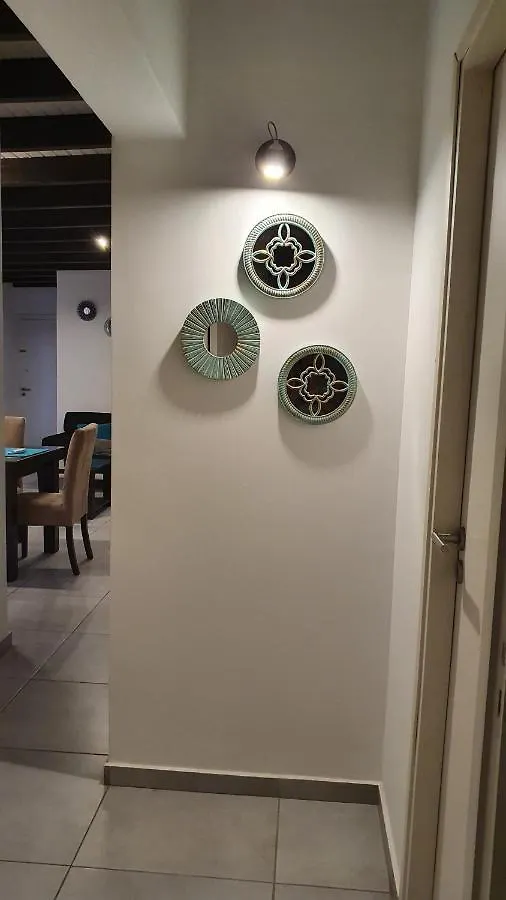 Apartamento Deluxe Senderos Del Vino I, Con Cochera Incluida, Desayuno Opcional Mendoza 0*,